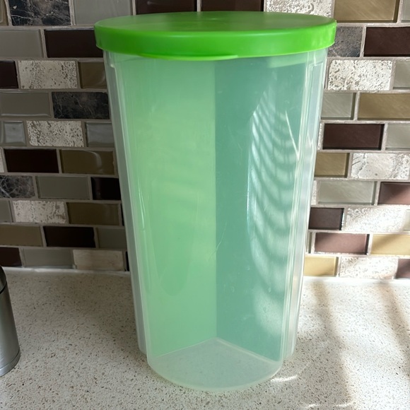 Resourceful Products Other - ❌SOLD ~ CONTAINER ~ 3 section ~ food/snack container